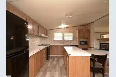 1390 1st Avenue, Starr, SC 29684 - Photo 9