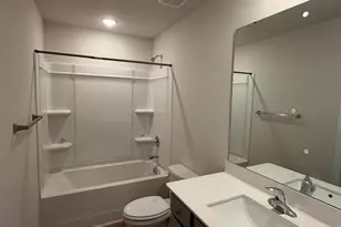 128 Barwood Cir, Greenville, SC 29611 - Photo 3