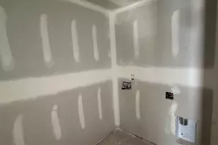 128 Barwood Cir, Greenville, SC 29611 - Photo 7