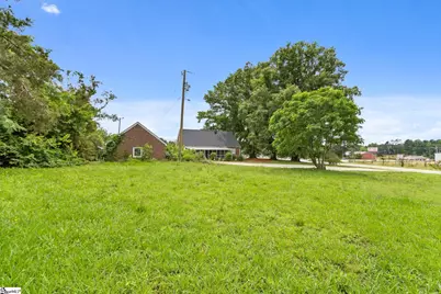 1301 Old Airport Road, Laurens, SC 29360 - Photo 13
