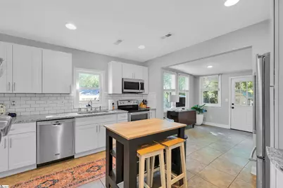 115 Brookdale Avenue, Greenville, SC 29607 - Photo 9
