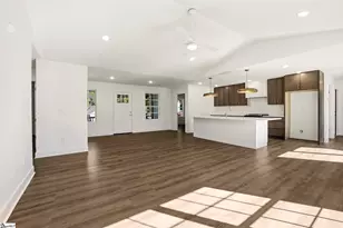 410 Benjamin Reid Ct, Duncan, SC 29334 - Photo 3
