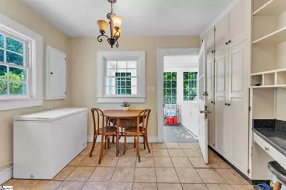 206 W Farley Avenue, Laurens, SC 29360 - Photo 13
