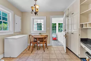 206 W Farley Ave, Laurens, SC 29360 - Photo 13