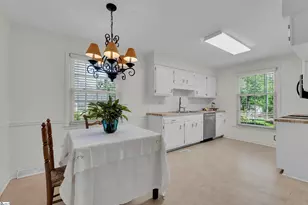 4954 Vineyard Ln, Greenville, SC 29615 - Photo 5