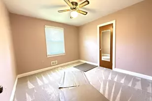 13 Lynhurst Dr, Greenville, SC 29611 - Photo 11