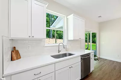 946 Tubbs Mountain Road, Travelers Rest, SC 29690 - Photo 11