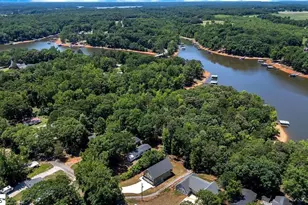 425 Lakewood Dr, Townville, SC 29689 - Photo 11