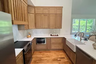 34 Nora Dr, Greenville, SC 29609 - Photo 13