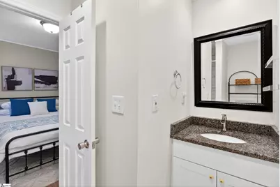 7 Burns Circle, Greenville, SC 29605 - Photo 11