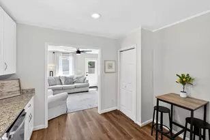 7 Burns Cir, Greenville, SC 29605 - Photo 7