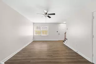1436 Dover Rd, Spartanburg, SC 29301 - Photo 7