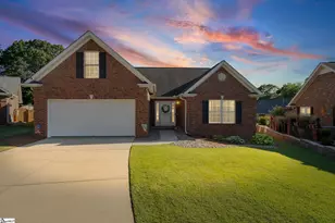 6 Huntley Ct, Simpsonville, SC 29681 - Photo 1
