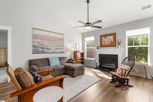 325 Kelby St, Travelers Rest, SC 29690 - Photo 5
