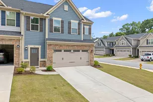 561 Martin Crk Dr, Simpsonville, SC 29680 - Photo 3