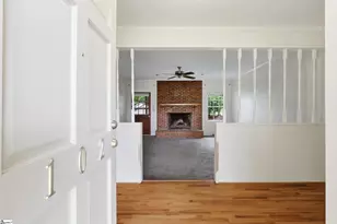 102 Fernwood Dr, Easley, SC 29640 - Photo 3