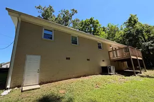 131 A Oak Hill Dr, Greenville, SC 29617 - Photo 3