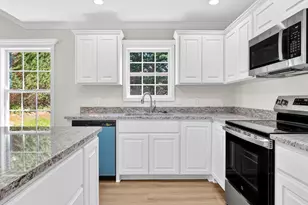 413 Amelia Springs Ln, Moore, SC 29369 - Photo 7