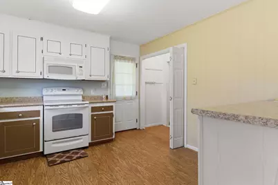 136 Country Club Road, Gaffney, SC 29340 - Photo 5