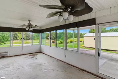 136 Country Club Road, Gaffney, SC 29340 - Photo 3