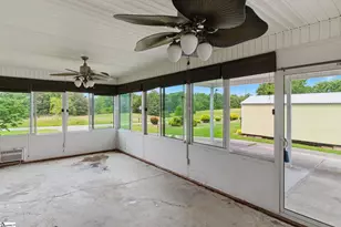 136 Country Club Rd, Gaffney, SC 29340 - Photo 3