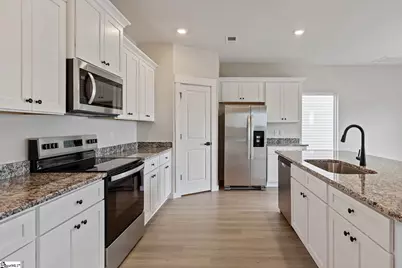 1229 Crested Iris Street, Moore, SC 29369 - Photo 7