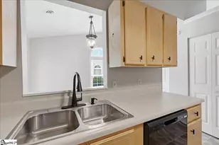 107 Daniel Ct, Mauldin, SC 29662 - Photo 11