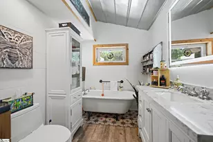 2261 Fews Chapel Rd, Greer, SC 29651 - Photo 27