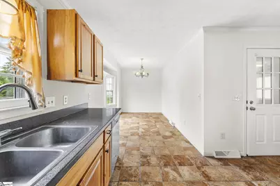 608 Lenhardt Road, Greenville, SC 29611 - Photo 7