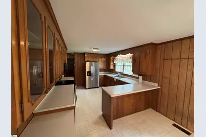 701 N Rutherford Road, Greer, SC 29651 - Photo 3