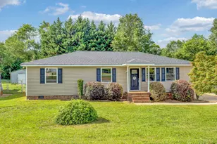 15 Childress Cir, Greenville, SC 29617 - Photo 1