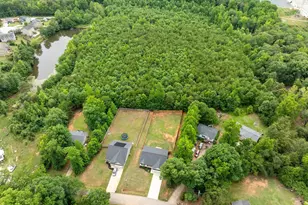 69 Pine Dr, Taylors, SC 29687 - Photo 21