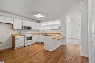 101 Fairway Oaks Ln, Easley, SC 29642 - Photo 5