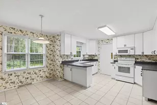703 E Silverleaf St, Greer, SC 29650 - Photo 17
