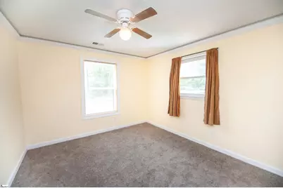 548 Honeysuckle Road, Spartanburg, SC 29303 - Photo 17