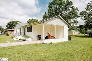 2 Polly St, Honea Path, SC 29654 - Photo 17