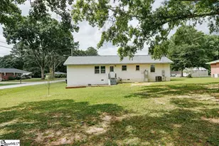 2 Polly St, Honea Path, SC 29654 - Photo 19