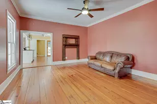 522 Cleveland St, Greenville, SC 29601 - Photo 9
