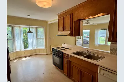 301 Pine Street, Clinton, SC 29325 - Photo 9