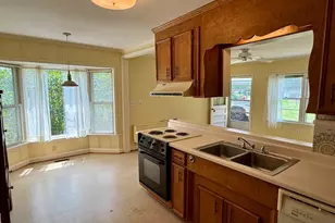 301 Pine St, Clinton, SC 29325 - Photo 9