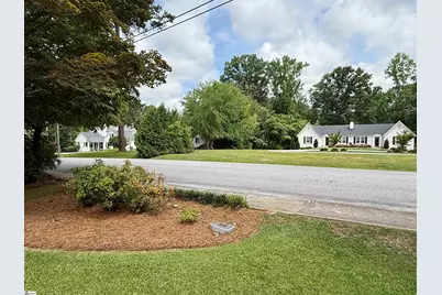 301 Pine Street, Clinton, SC 29325 - Photo 19