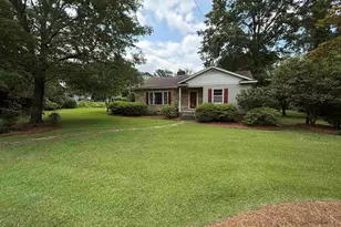301 Pine St, Clinton, SC 29325 - Photo 1