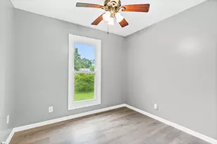 1302 Wham Lawn Rd, Gray Court, SC 29645 - Photo 13