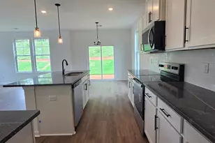 252 Brown Cir, Easley, SC 29642 - Photo 7