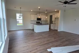252 Brown Cir, Easley, SC 29642 - Photo 3