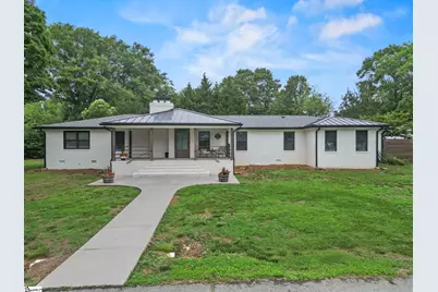207 Oates Avenue, Easley, SC 29640 - Photo 1