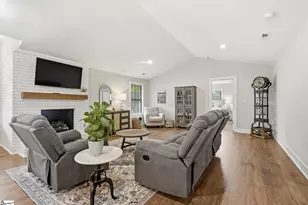 207 Oates Ave, Easley, SC 29640 - Photo 5