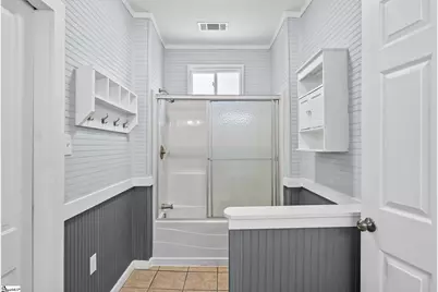 309 N Adair Street, Clinton, SC 29325 - Photo 15
