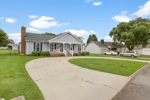 114 Fairview Pl, Greer, SC 29651 - Photo 3