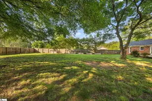 737 Lucerne Dr, Spartanburg, SC 29302 - Photo 27